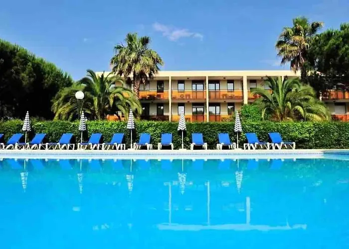 Mandelieu / Appartement Climatise 4 Prsn / Piscine